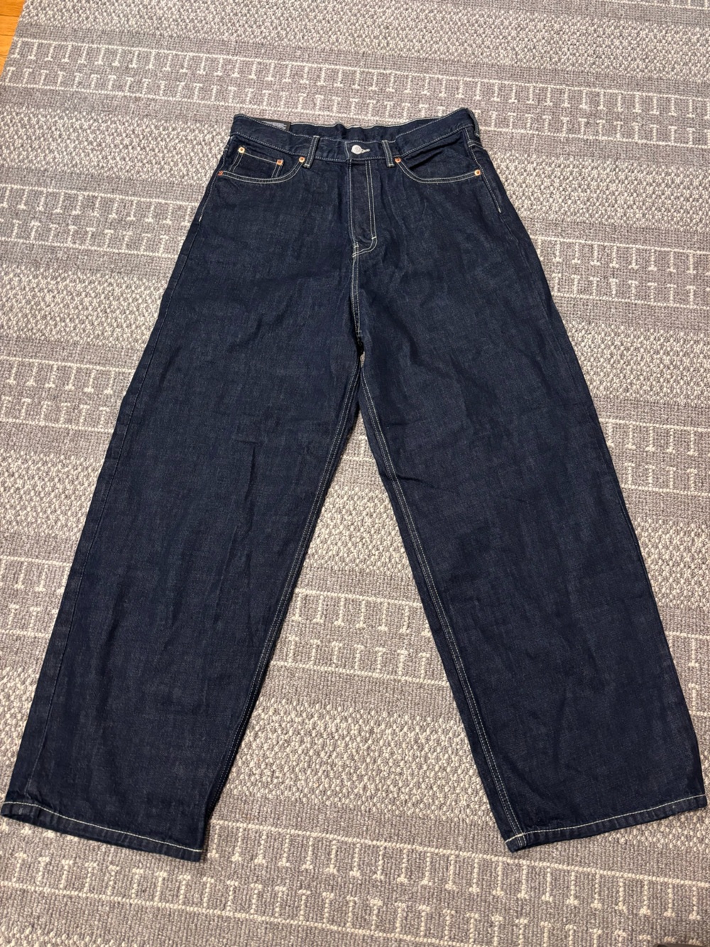 Weekday Astro Loose Baggy Jeans BRAND NEW, never worn